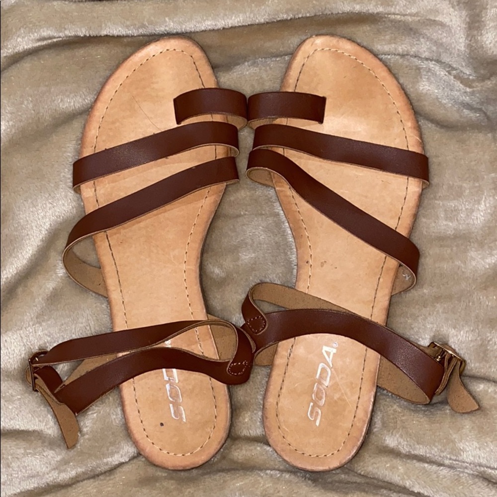 Women’s sandals